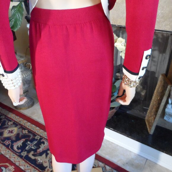 St. John Collection Red Skirt & Jacket Knit Suit Size 6/M - Picture 14 of 16